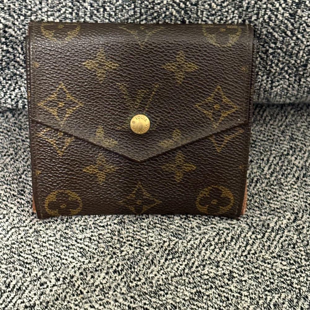 Louis Vuitton Monogram Elise Wallet.